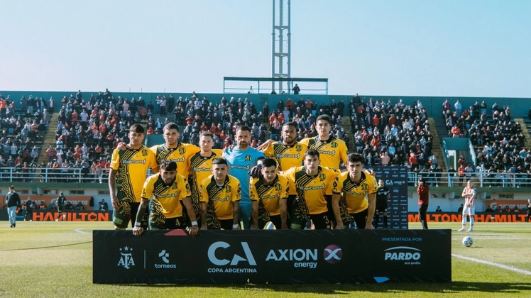 Aldosivi se quedó con los penales y clasificó a octavos de final